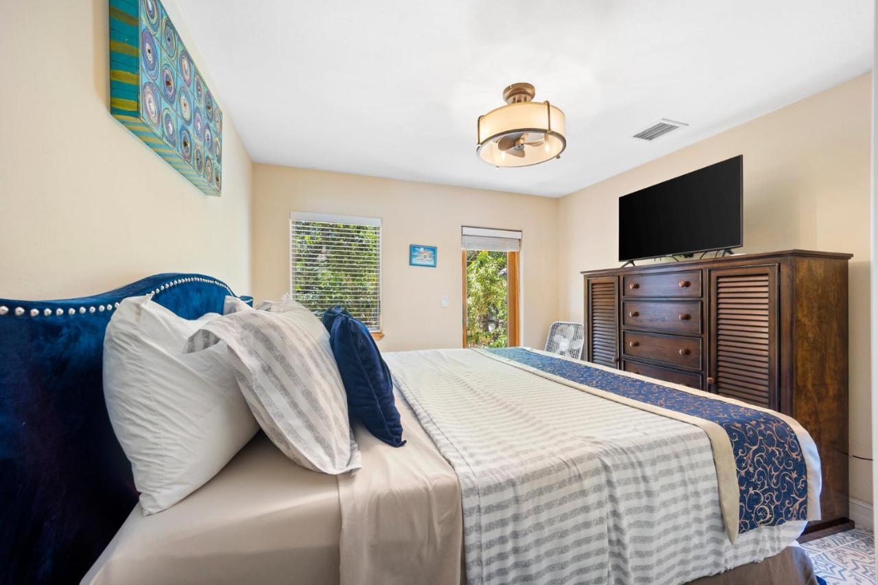 Keys Oceanfront Beauty Dock And Pool Villa Marathon Exterior photo
