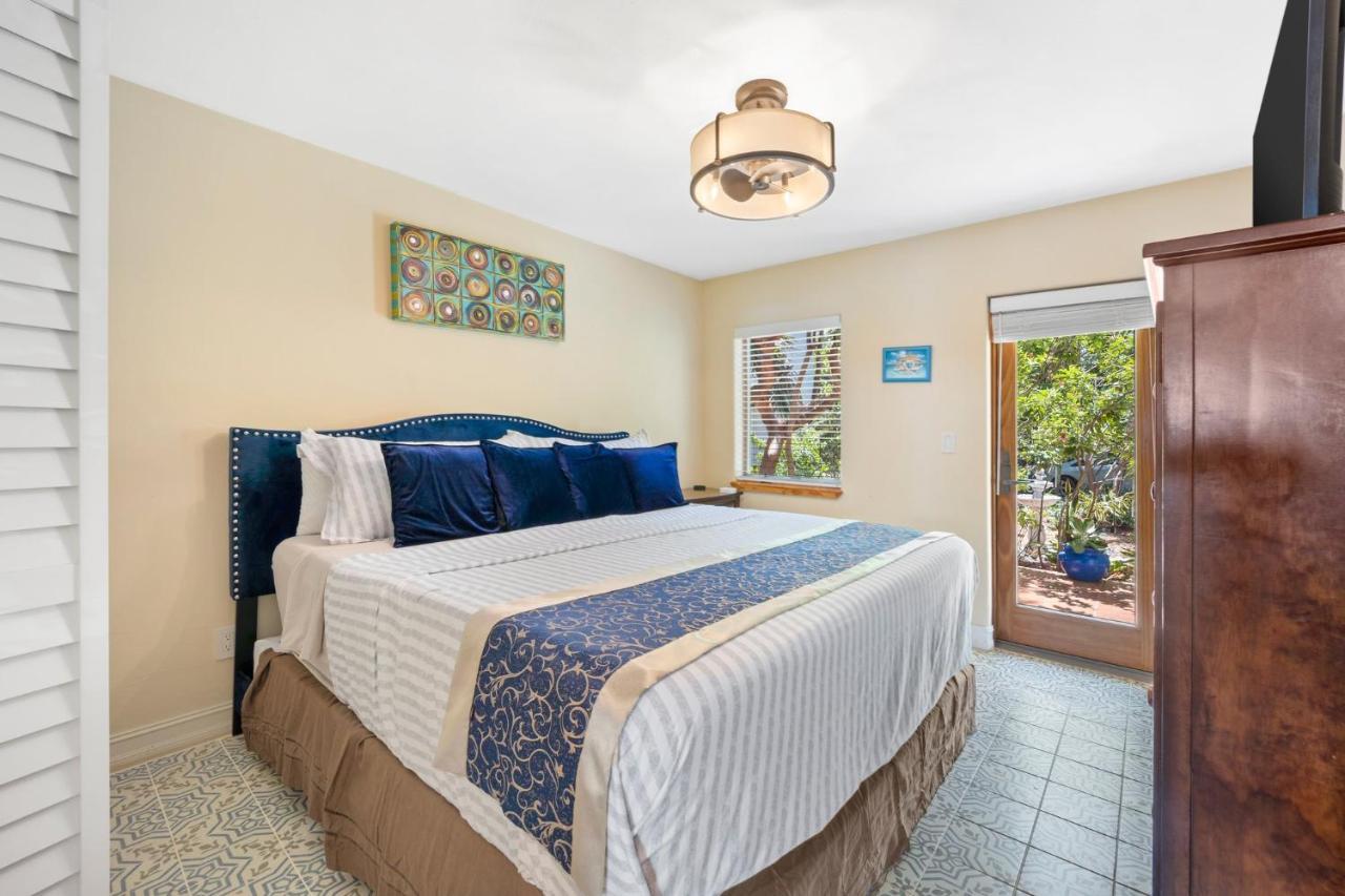 Keys Oceanfront Beauty Dock And Pool Villa Marathon Exterior photo